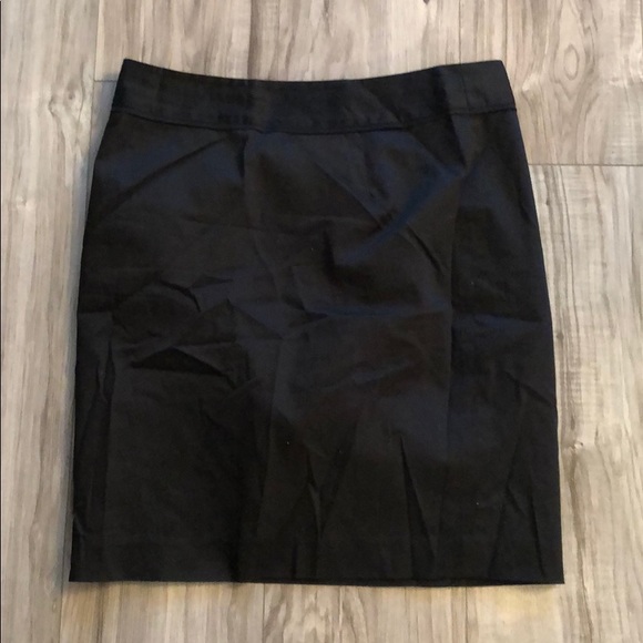 Black double lined skirt - Picture 1 of 2